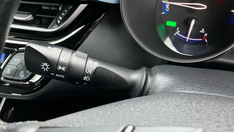 Toyota C-HR 1.8 Hybrid Design 5dr CVT Hybrid Hatchback